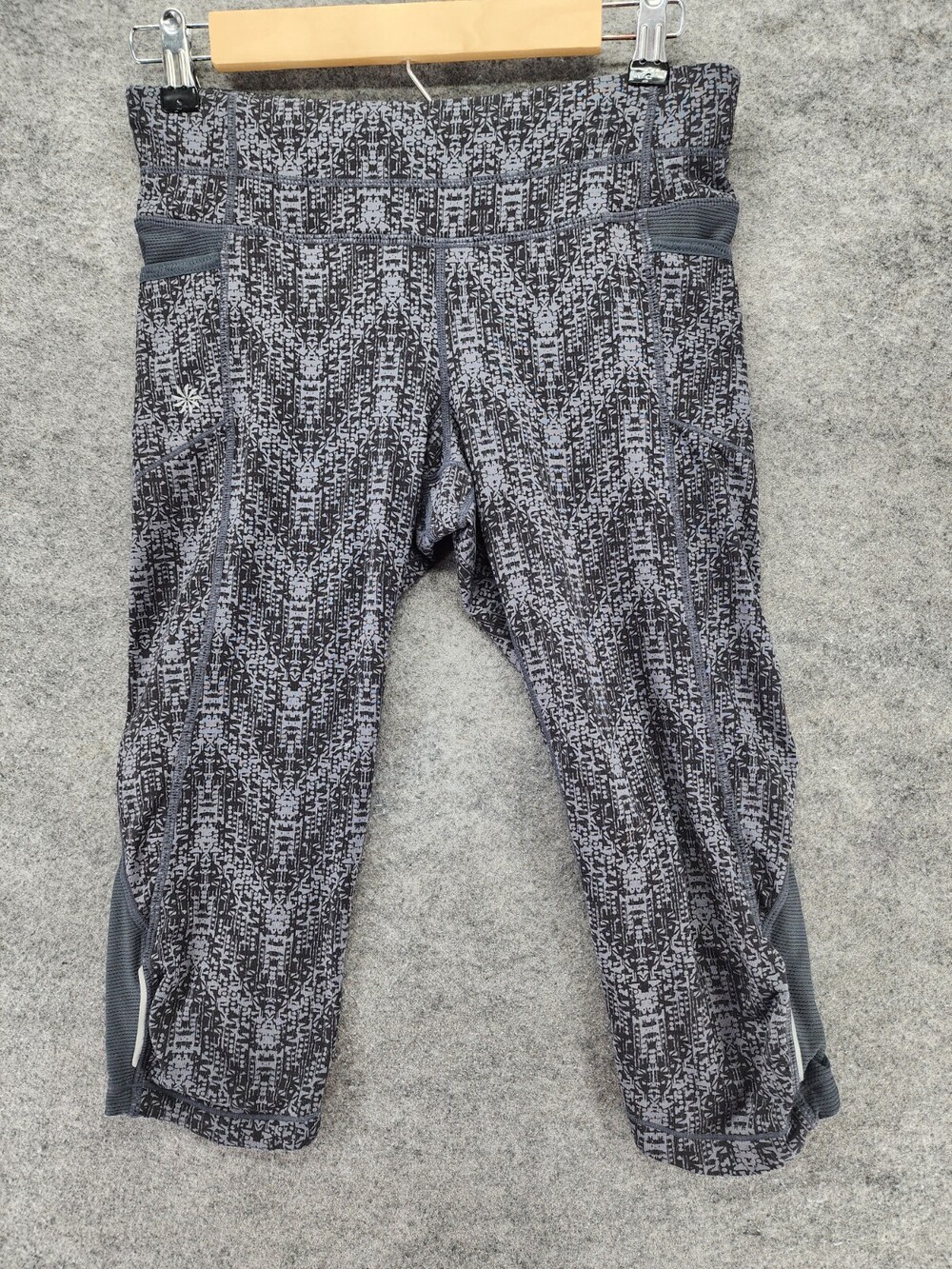 Athleta Capri Leggings Womens Small Pull On Gray